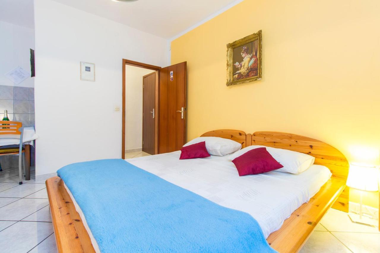 Apartmani Mariva 沃迪切 外观 照片