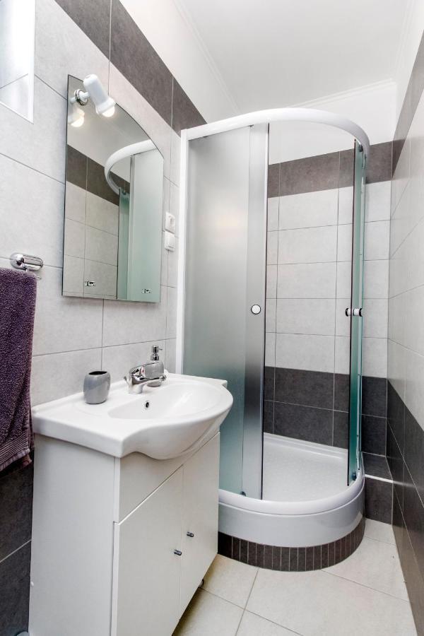 Apartmani Mariva 沃迪切 外观 照片