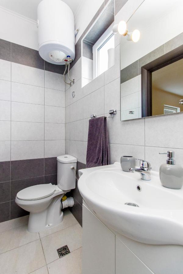 Apartmani Mariva 沃迪切 外观 照片