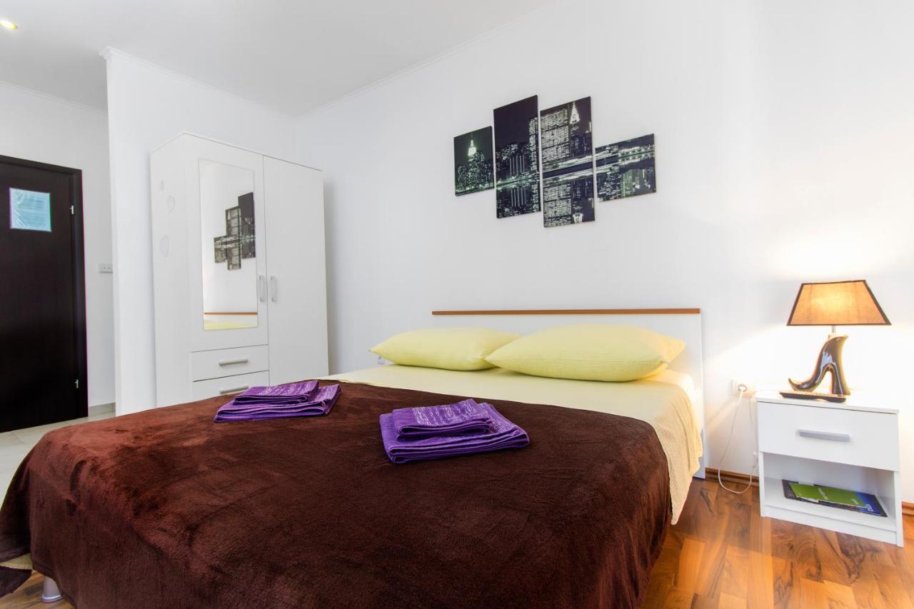 Apartmani Mariva 沃迪切 外观 照片