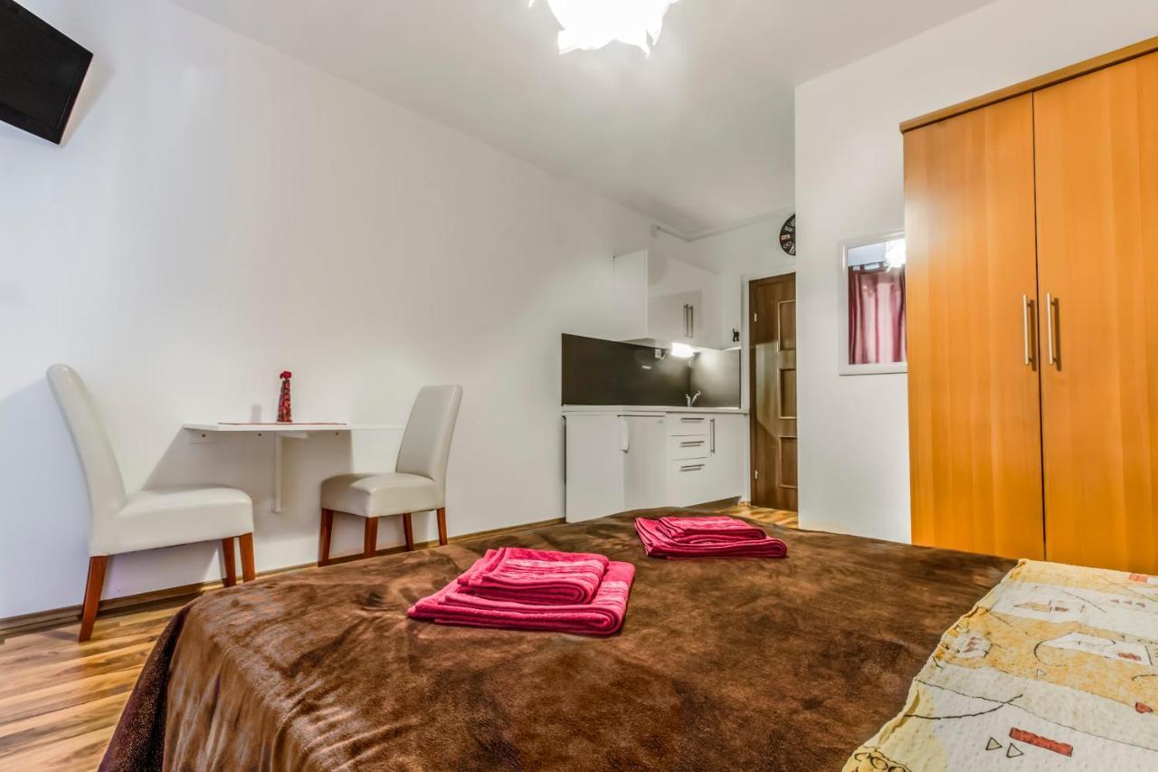 Apartmani Mariva 沃迪切 外观 照片