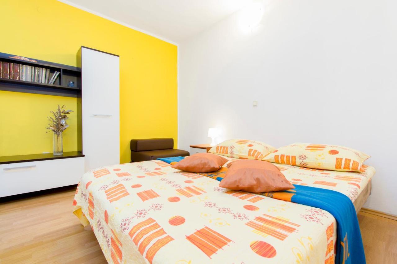 Apartmani Mariva 沃迪切 外观 照片