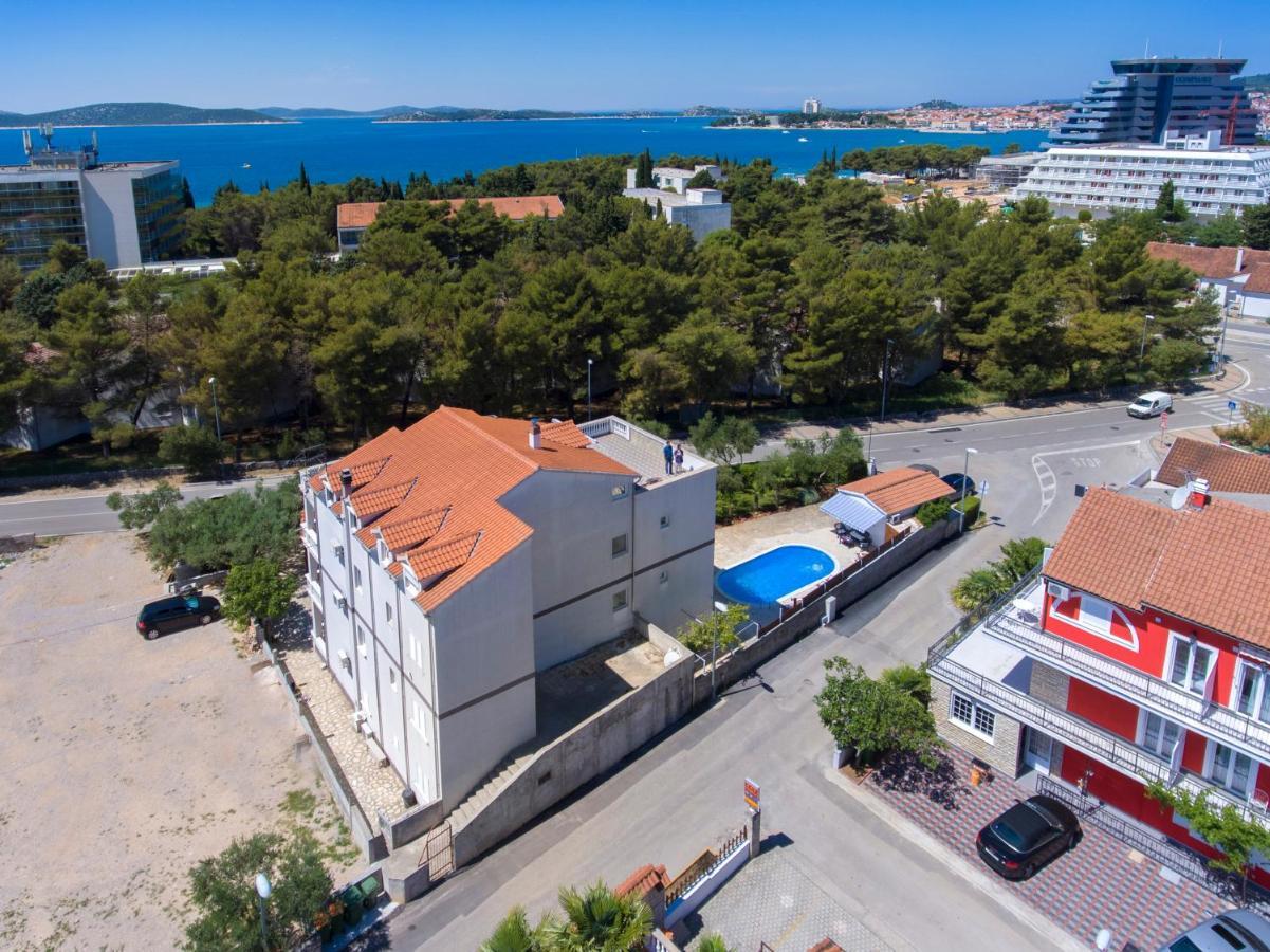 Apartmani Mariva 沃迪切 外观 照片