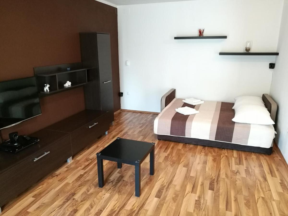 Apartmani Mariva 沃迪切 外观 照片