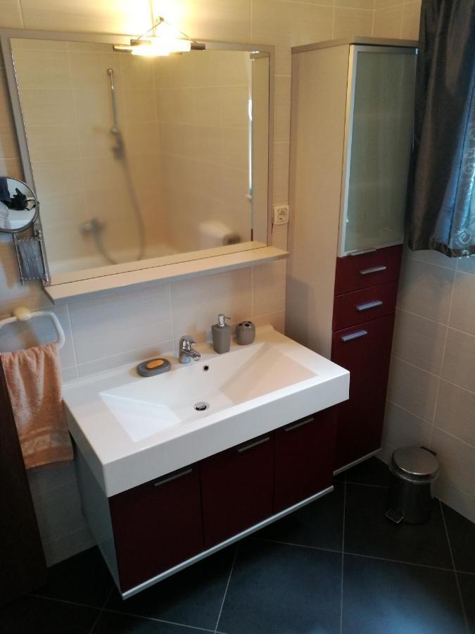 Apartmani Mariva 沃迪切 外观 照片