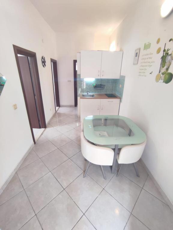 Apartmani Mariva 沃迪切 外观 照片